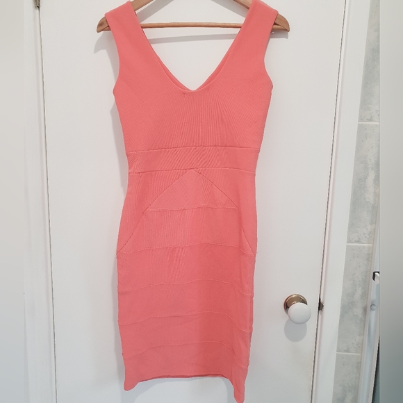 Boohoo size 12 coral pink bandage bodycon dress - Picture 3 of 5